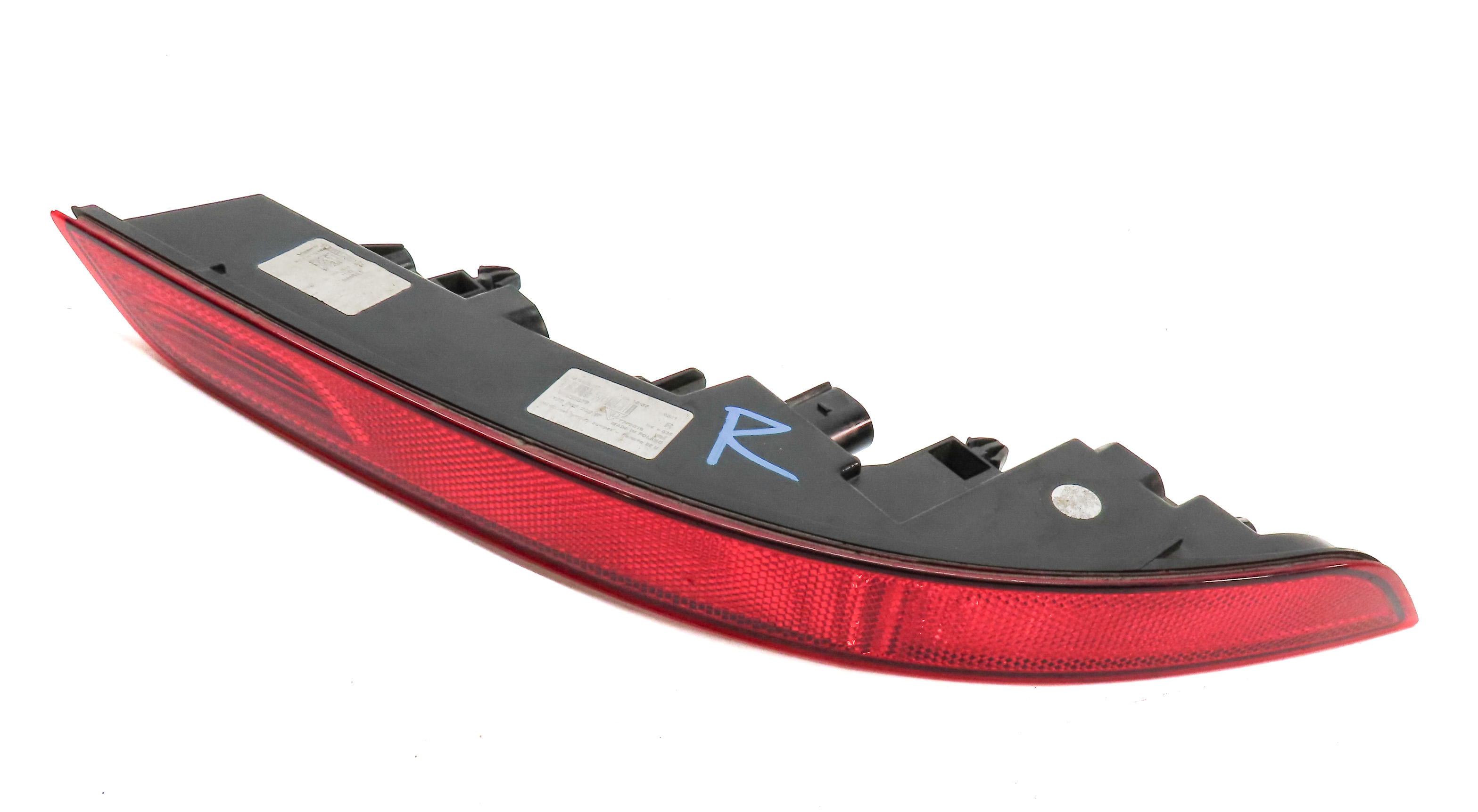 15-18 PORSCHE CAYENNE (958) REAR RIGHT PASSENGER LOWER BUMPER TAILLIGHT LAMP — exact item pictured